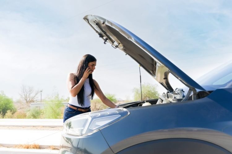 Roadside Breakdowns Most Common Causes, Prevention Tips, and How Roadside Assistance Helps